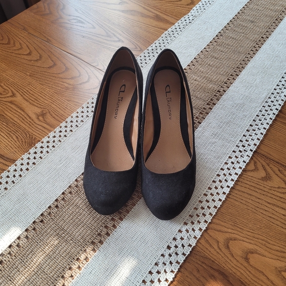 Chinese Laundry Shoes - Suede Wedge Heels